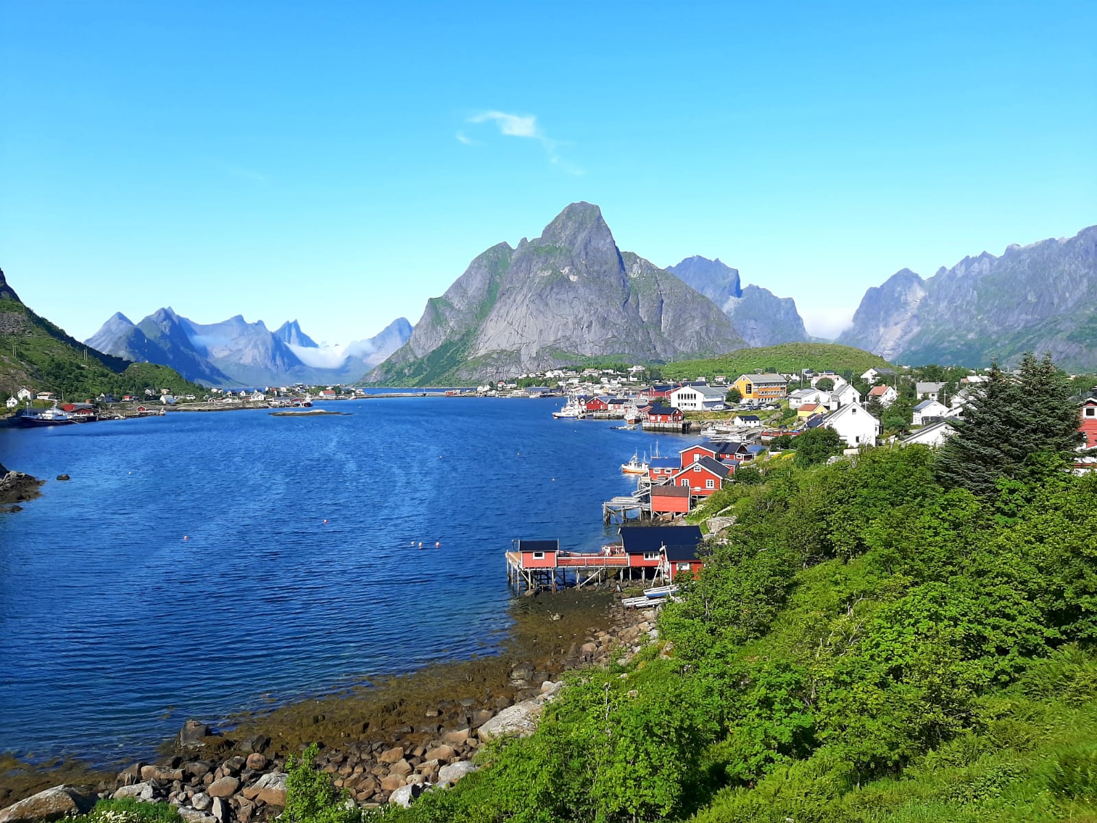 pueblo costero de las islas lofoten en noruega